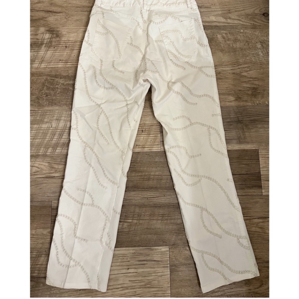 Mesmerize White Pants - Picture 2 of 3